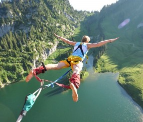 开云体育世界杯-吉林队险胜雷霆，哈登在欧冠决赛接管比赛，体育世界的平行宇宙