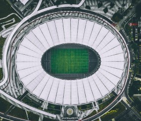 开云体育官方网站-梅西一球定乾坤，F1引擎轰鸣中的足球圣殿